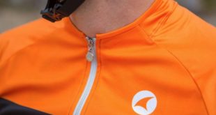 4 TIPS FOR CHOOSING A CYCLING JERSEY